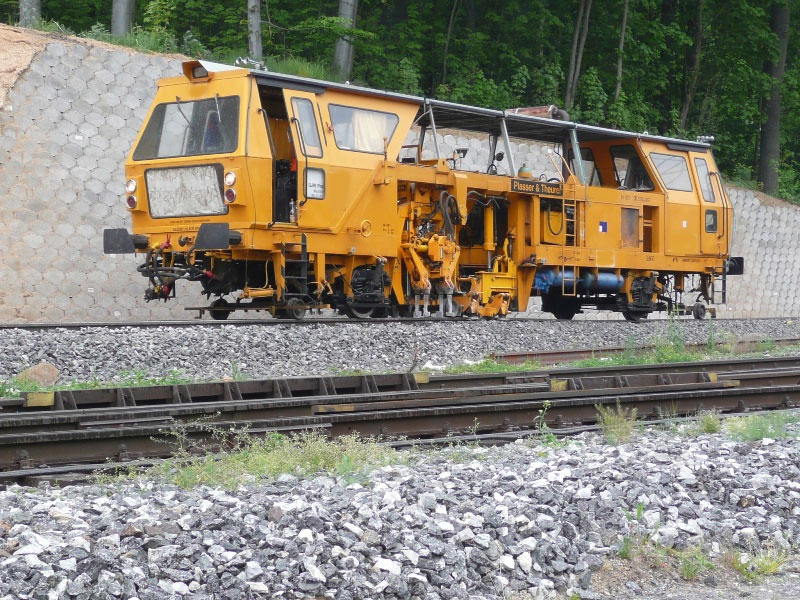Plasser Подбивна жп машина Tamper Unimat 08-16 {1435 mm жп релсие} под Наем в Чехия (Европа)