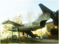 Lockheed F-104 Starfighter с  резервоарите на крилата {Демилитаризиран} {01 Брой} за Продажба