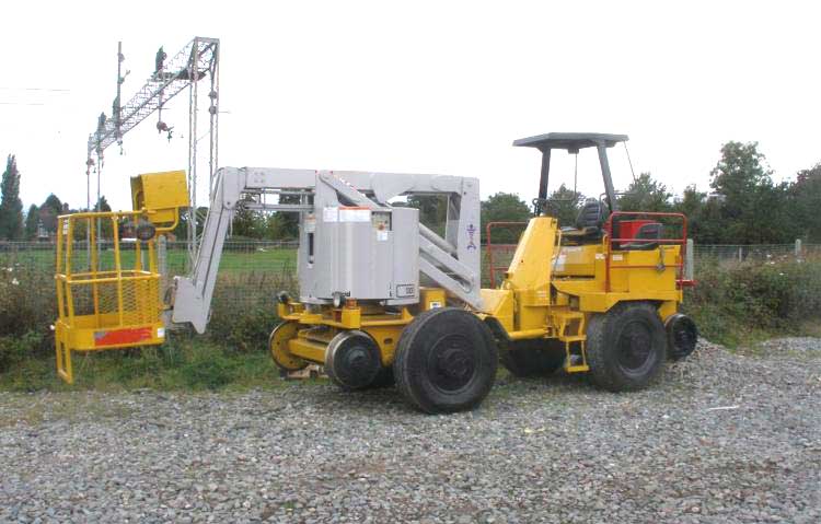 Skyjack Rail/Road access platform 